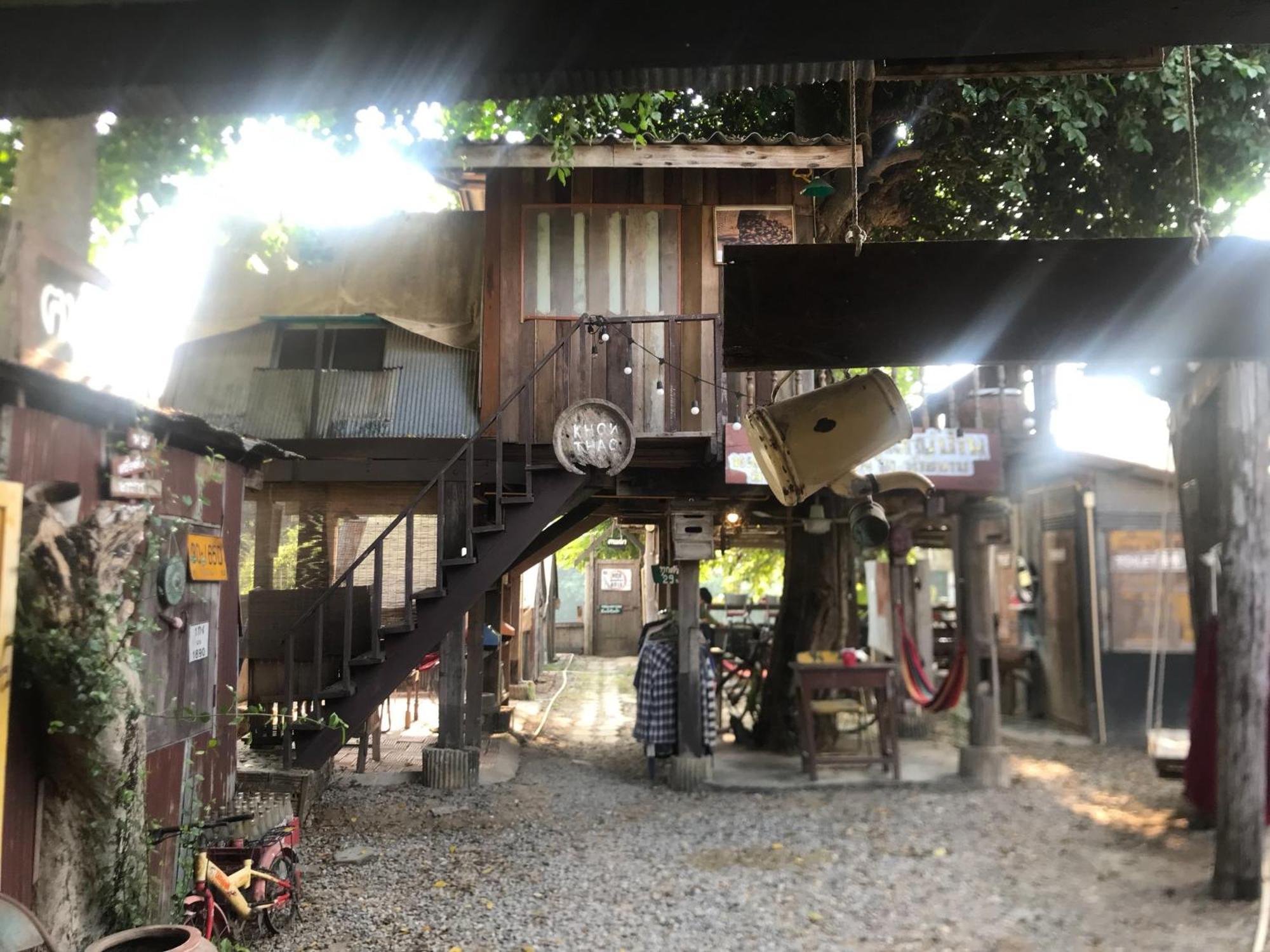 Hotel Khonthao à Lamphun Extérieur photo