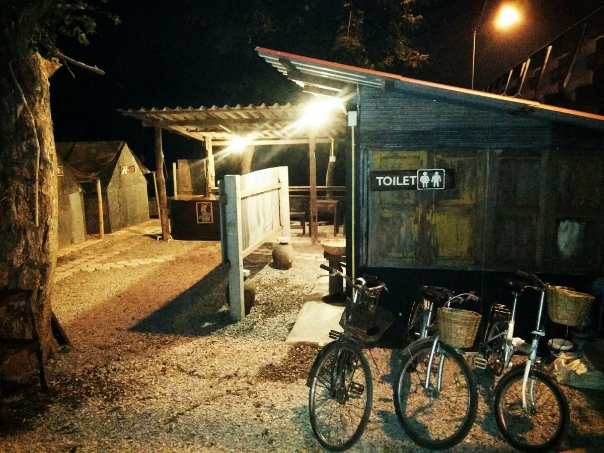 Hotel Khonthao à Lamphun Extérieur photo